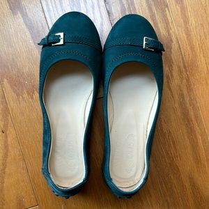 Tod’s Junior girls flats size 13 (31 European) in hunter green